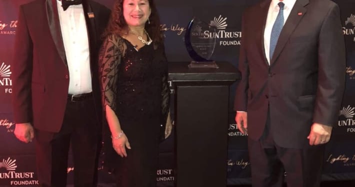 Florida SBDC at USF Receives SunTrust Foundation’s 2018 Lighting the Way Award and $75,000 Grant